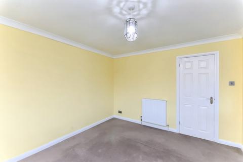 4 bedroom end of terrace house for sale, Swallow Close, Eastbourne