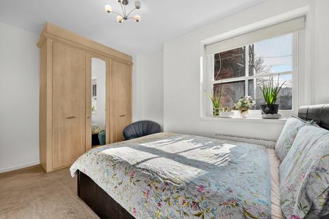 4 bedroom maisonette for sale, Lauderdale Mansions, Lauderdale Road, London