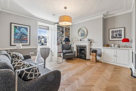 2 bedroom flat for sale, Holland Park Gardens, London