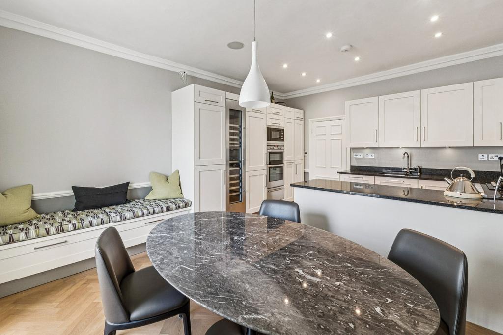 Dinning/Kitchen