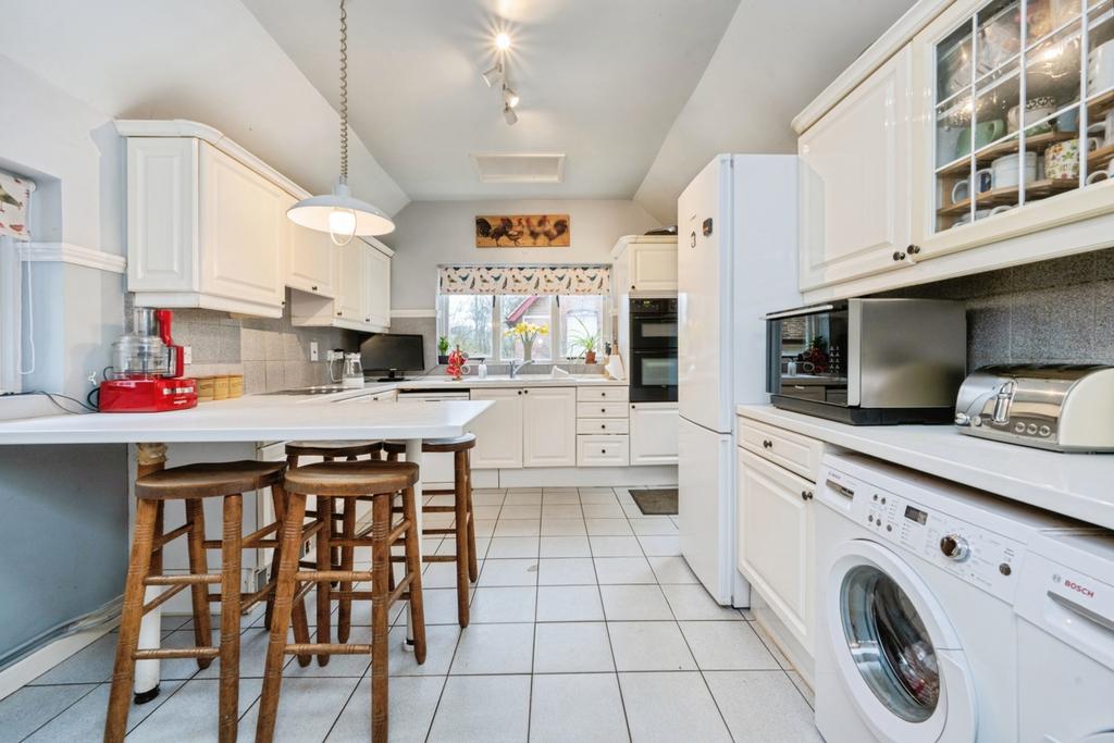 Kitchen/Breakfast Ro