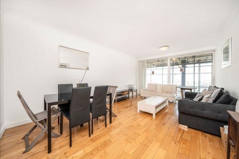 2 bedroom flat to rent, Boardwalk Place, London E14