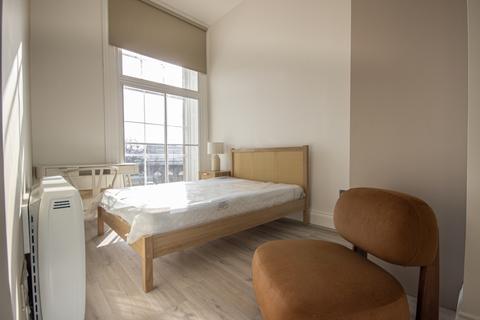 undefined, H, Clayton Street West, Newcastle upon Tyne, Tyne and Wear, NE1