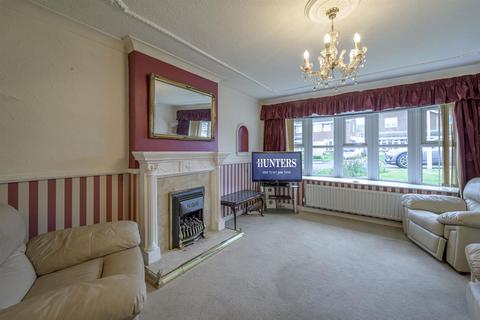 undefined, Francis Close, Kingswinford, DY6 7RW