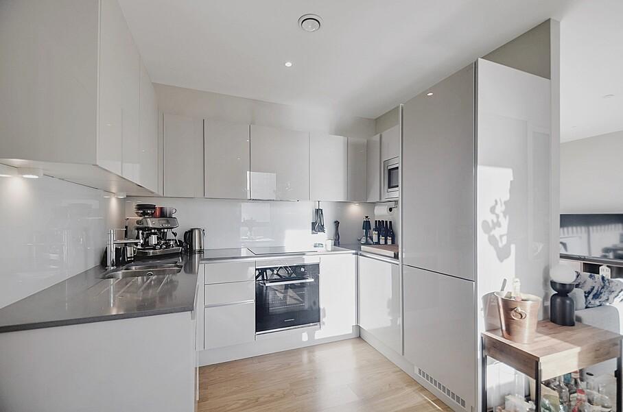 Kitchen Area (2).jpg