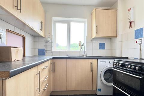 undefined, Deeds Grove, High Wycombe HP12