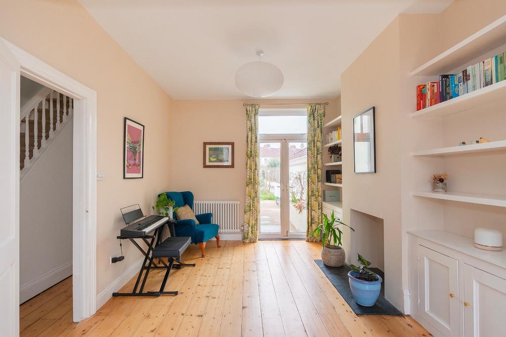 3 W1 R8 BN - Dining Room C.jpg