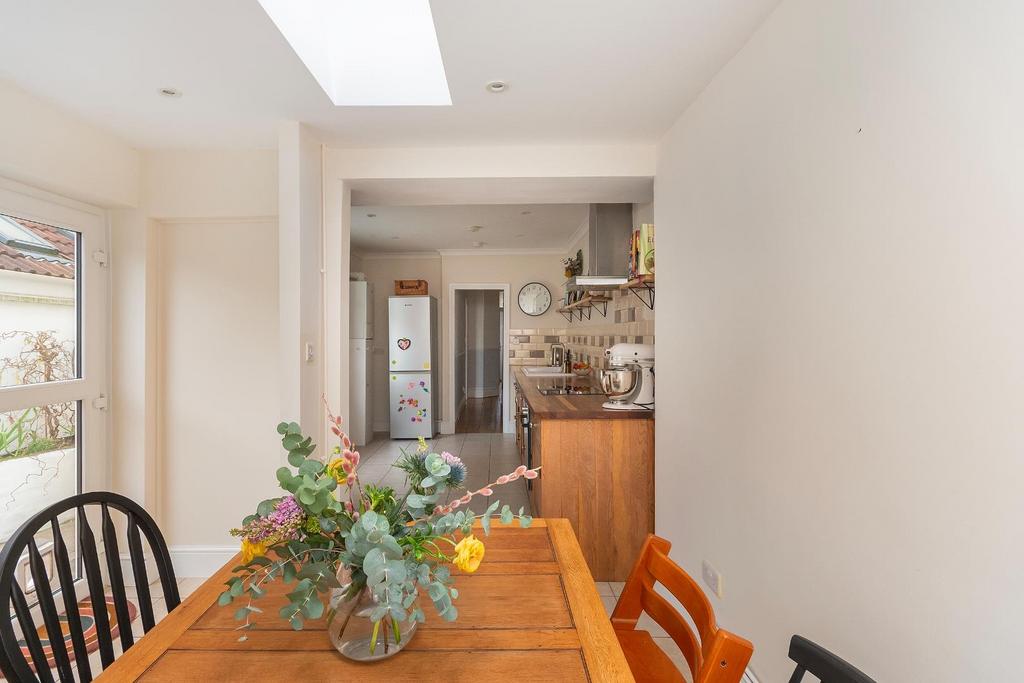 3 W1 R8 BN - Kitchen Diner C.jpg