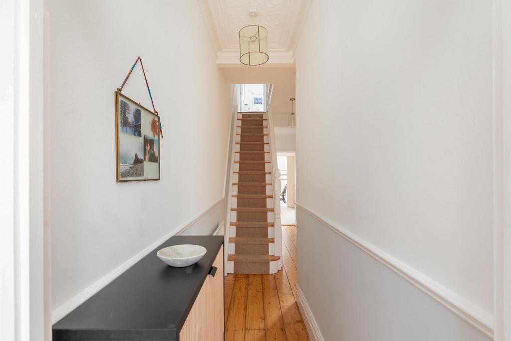 3 W1 R8 BN - Hallway A.jpg
