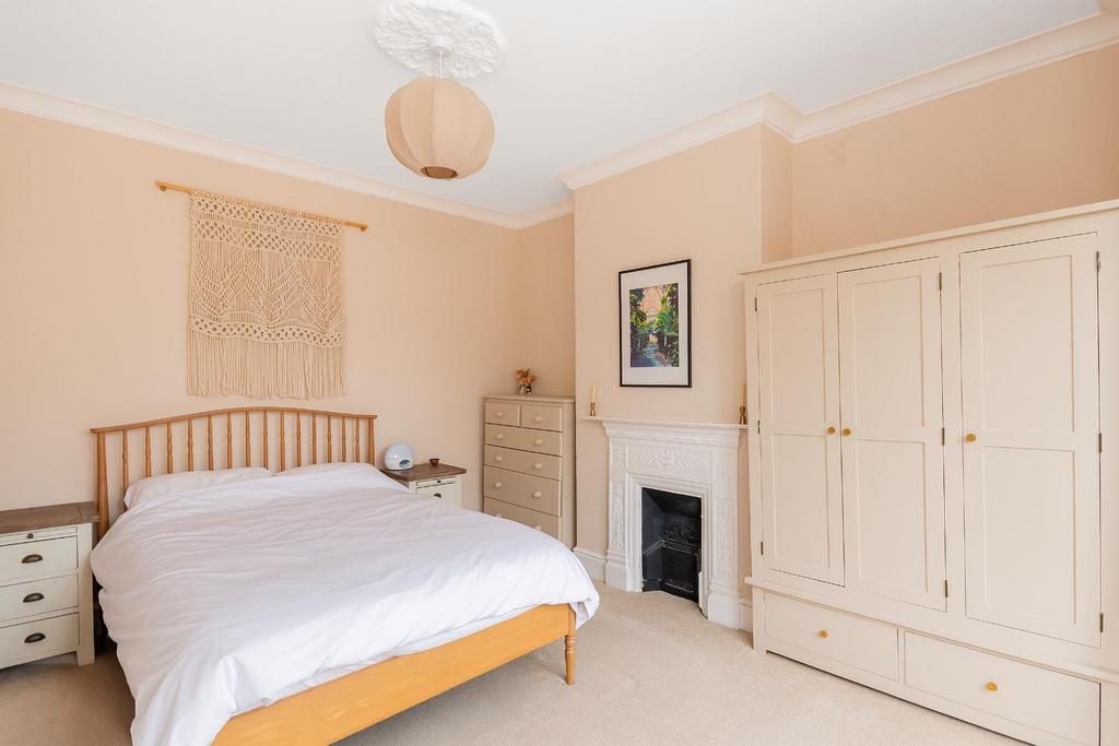 3 W1 R8 BN - Bedroom I.jpg