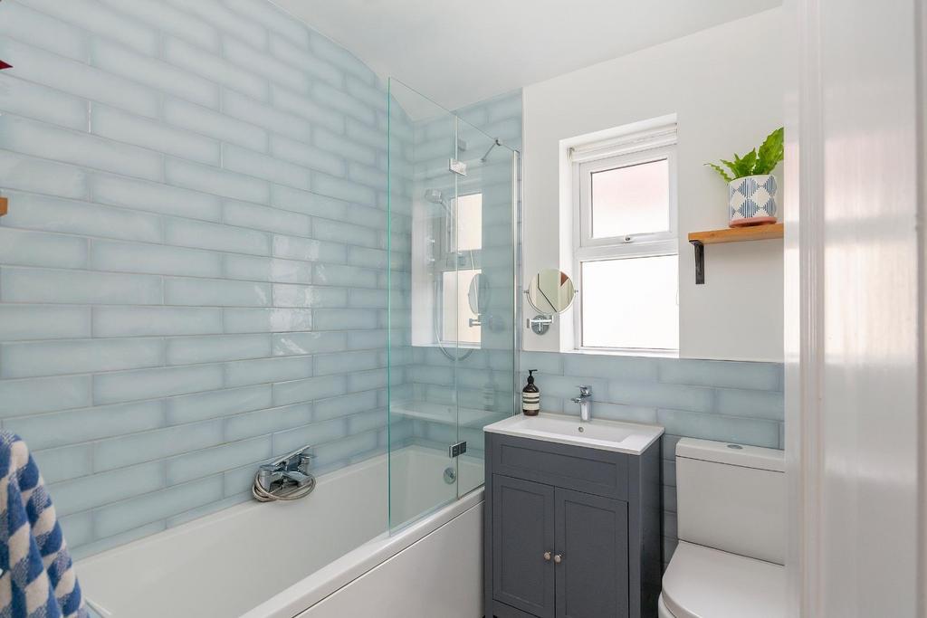 3 W1 R8 BN - Bathroom A.jpg