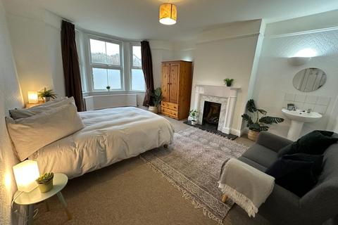 West Wycombe Road, High HP12