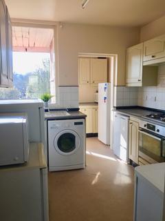 1 bedroom semi-detached house to rent, West Wycombe Road, High HP12