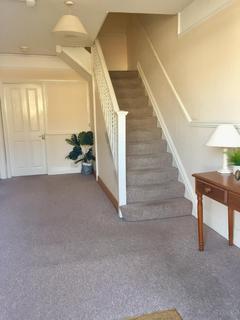 1 bedroom semi-detached house to rent, West Wycombe Road, High HP12