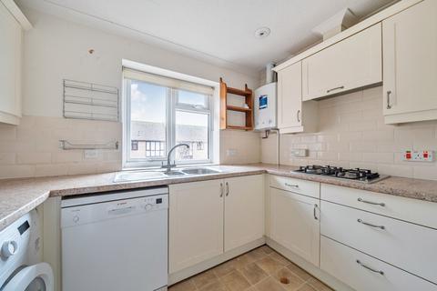 3 bedroom apartment for sale, Tudor Close, Chichester, PO19