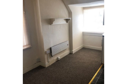 Studio to rent, Satanita Road, Westcliff-on-Sea SS0