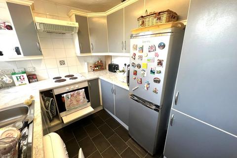 undefined, Orchard Drive, Glossop SK13