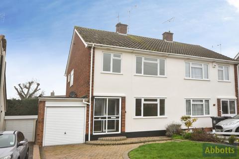 Wyburns Avenue, RAYLEIGH, Essex, SS6
