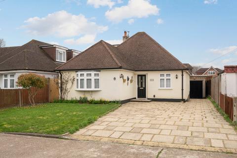 3 bedroom detached house for sale, Winslow Way, Walton-on-Thames, KT12