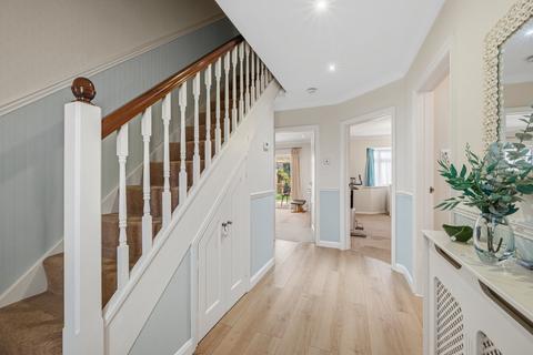 3 bedroom detached house for sale, Winslow Way, Walton-on-Thames, KT12