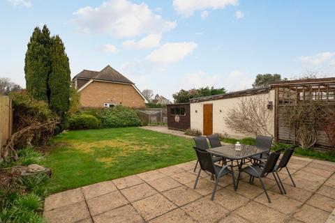 3 bedroom detached house for sale, Winslow Way, Walton-on-Thames, KT12
