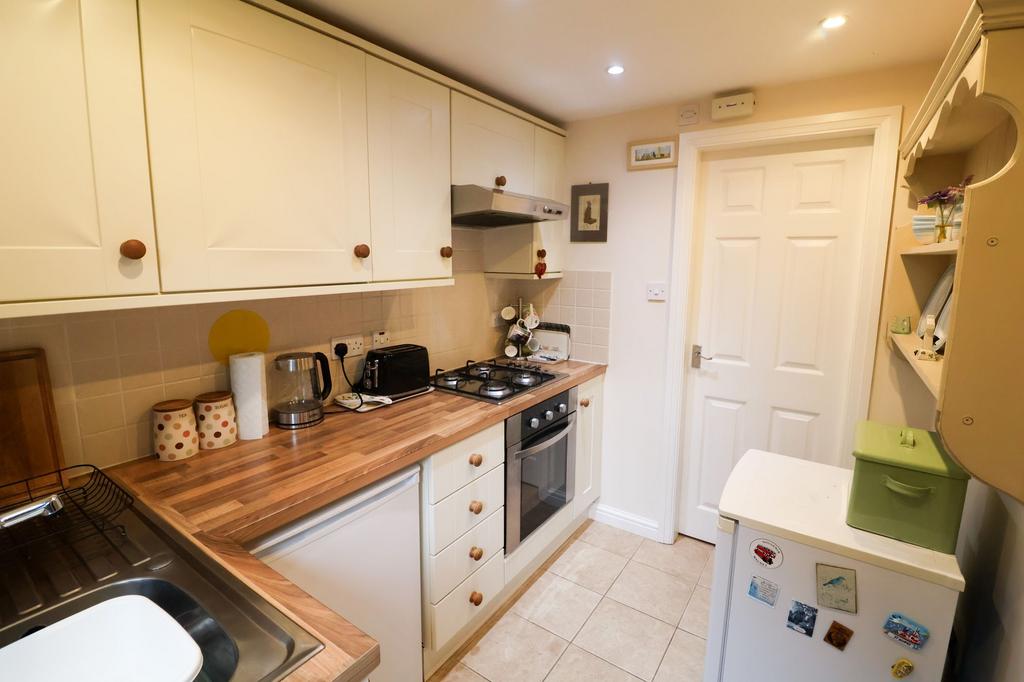 Lower ground floor   self contained annex kitchen