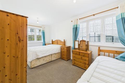 1 bedroom flat to rent, The Coombes, Polperro PL13