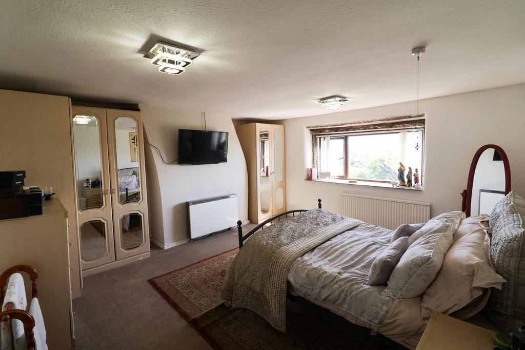 Main bedroom