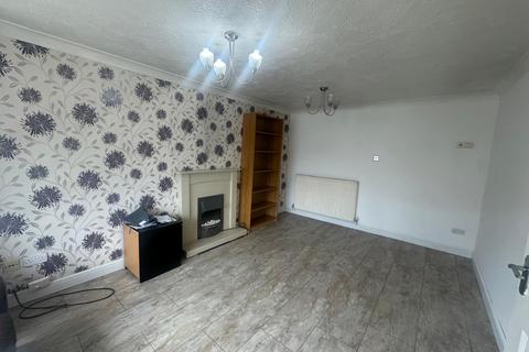 3 bedroom house to rent, Meltham Close, NORTHAMPTON