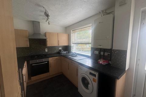 3 bedroom house to rent, Meltham Close, NORTHAMPTON