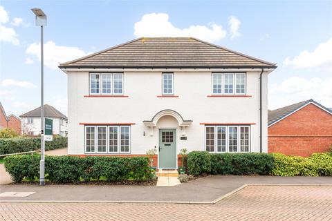 4 bedroom detached house for sale, Knibb Drive, Hanslope, Milton Keynes, Buckinghamshire, MK19