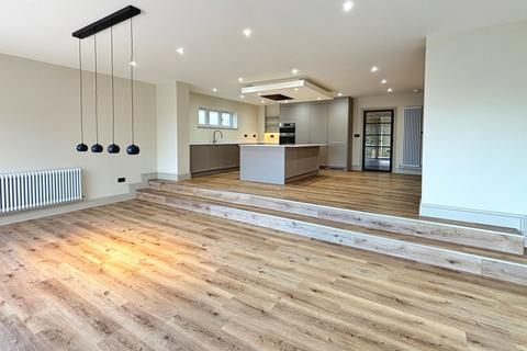 undefined, Stroud Road, Tuffley, GL4