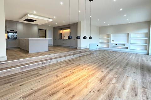 undefined, Stroud Road, Tuffley, GL4