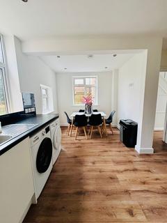undefined, Milton Road, LUTON, LU1