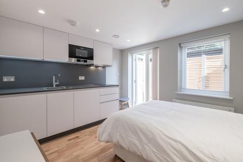 undefined, Flat 3 5 Howard Road