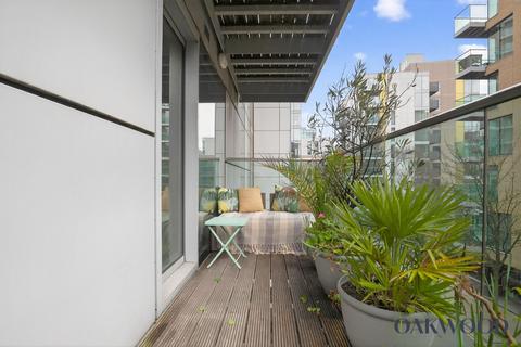 2 bedroom flat for sale, Parkway Apartments, Goodchild Road, N4