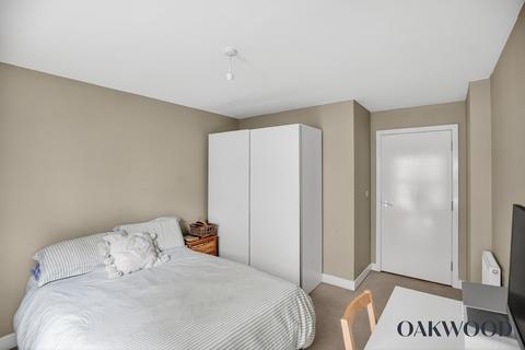 2 bedroom flat for sale, Parkway Apartments, Goodchild Road, N4