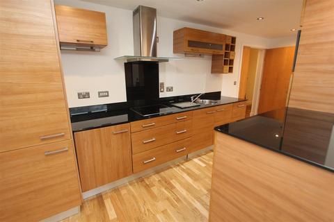2 bedroom flat to rent, Mackenzie House, Leeds Dock