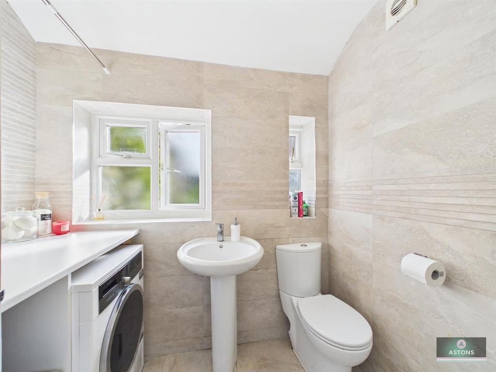 Downstairs Cloakroom/Utility