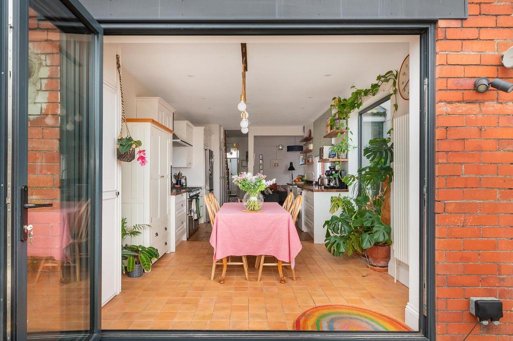 4 B4 RKE - Kitchen E.jpg