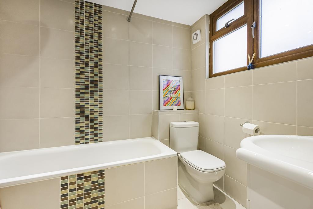 Bedroom 1 En-Suite