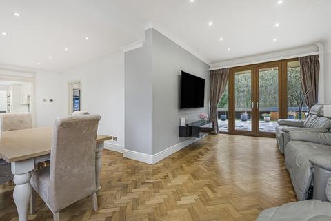 undefined, The Holdings, Hatfield, Hertfordshire, AL9