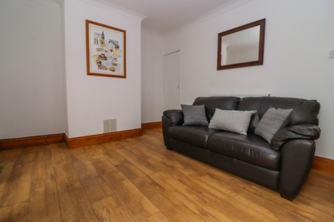 3 bedroom house to rent, Gordon Avenue, SO14