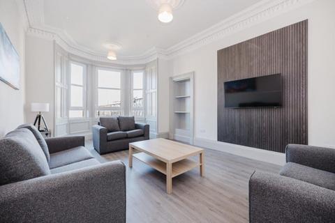 5 bedroom flat to rent, 76P South Oxford Street, Edinburgh, EH8 9QF