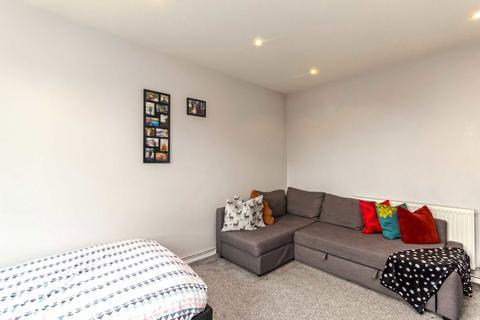 undefined, Munster Road, London SW6