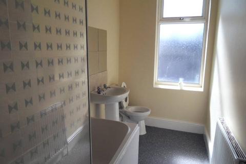 3 bedroom terraced house for sale, Victoria Road, Dewsbury, West Yorkshire, WF13