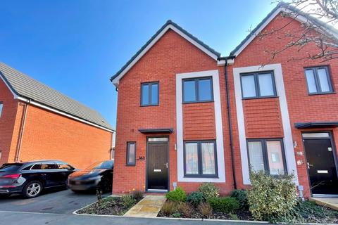 3 bedroom semi-detached house to rent, Goodwood Drive, Wolverhampton, West Midlands, WV10