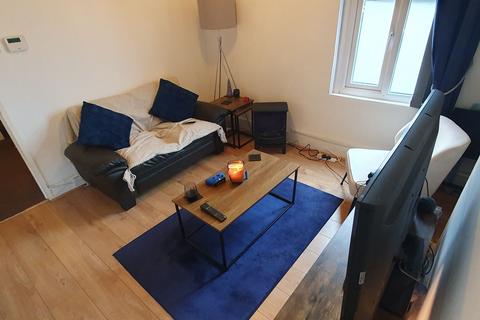 undefined, Flat 2, 152 Donald Street