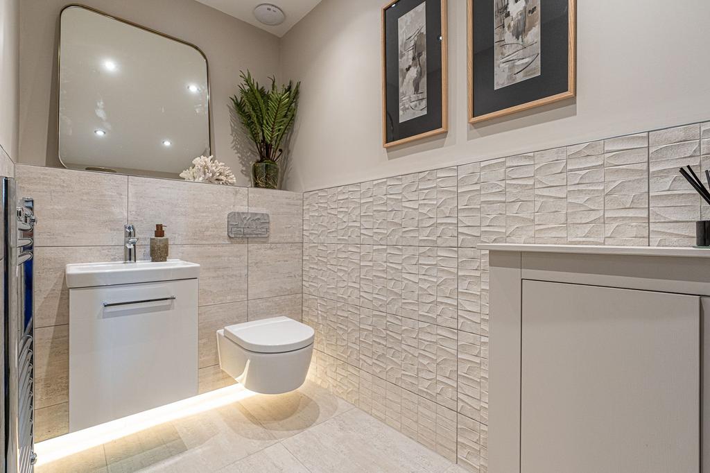 Ensuite
