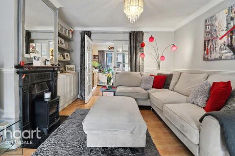 3 bedroom terraced house for sale, Norwich Walk, HA8